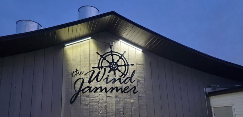 The Windjammer Bar and Grill (The Surfsider) - Web Listing